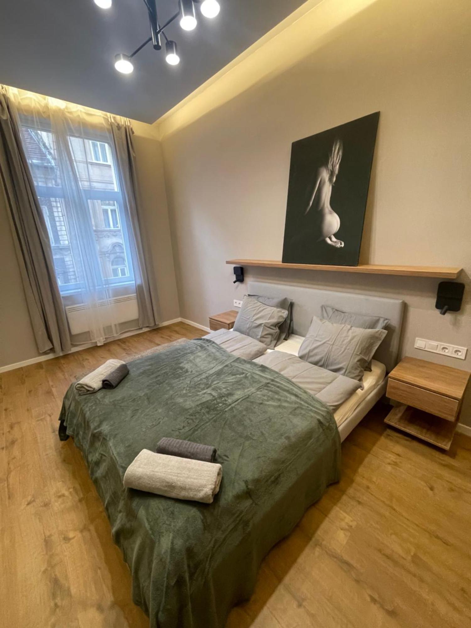 City Center 2, Cozy And Modern 2Br In The City Center Budapest Eksteriør bilde